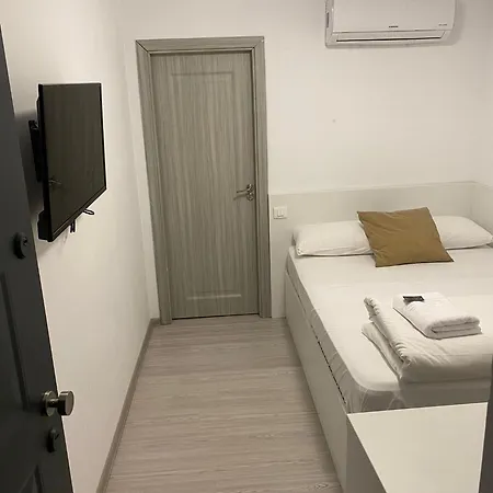 Small Old Town Βουκουρέστι